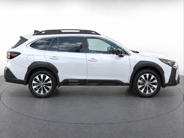 Used 2024 Subaru Outback Limited AWD/4WD image 8