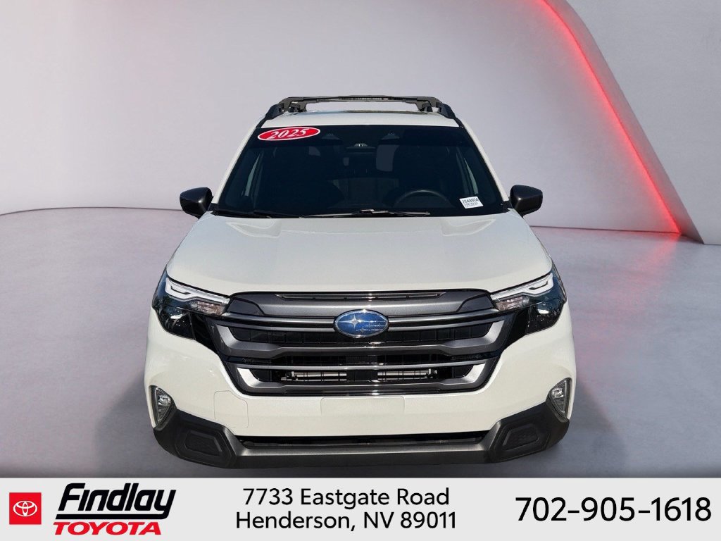 Used 2025 Subaru Forester Premium AWD/4WD image 8