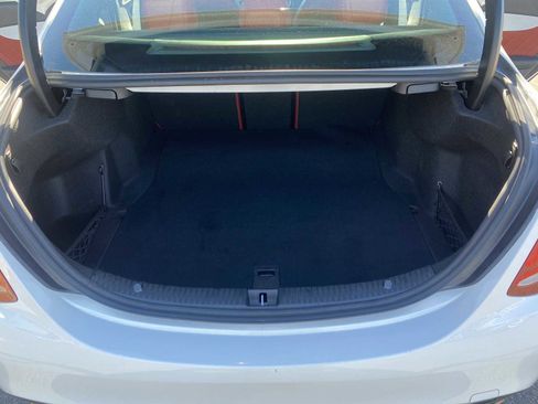 Used 2018 Mercedes-Benz C 300 Sedan image 9