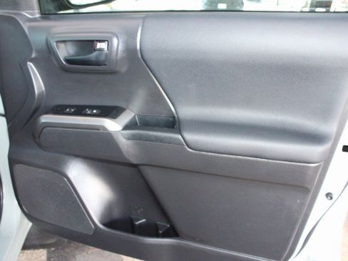 Certified 2023 Toyota Tacoma 4x4 Double Cab image 45