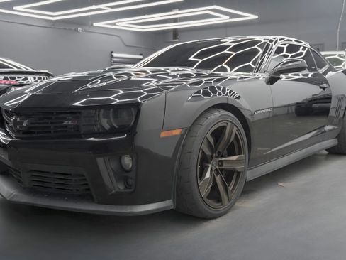 Used 2013 Chevrolet Camaro ZL1 image 3