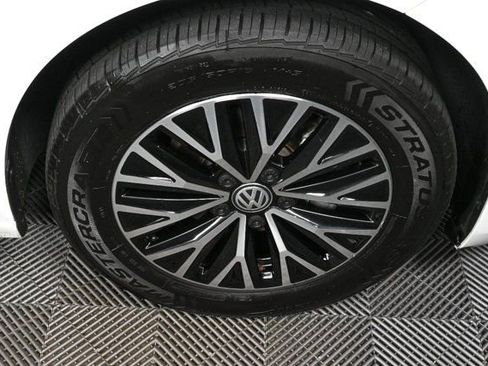 Used 2021 Volkswagen Jetta SE image 35