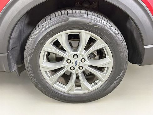 Used 2021 Ford Explorer Limited w/ Equipment Group 301A image 35