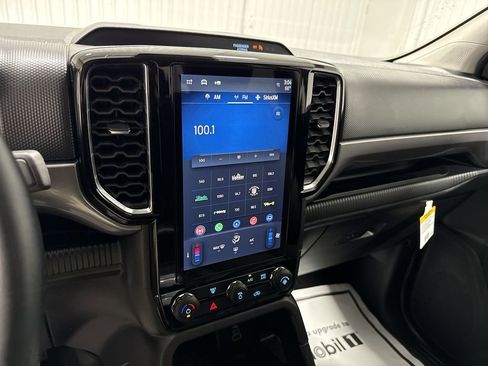 Used 2024 Ford Ranger XLT w/ FX4 Off-Road Package image 13