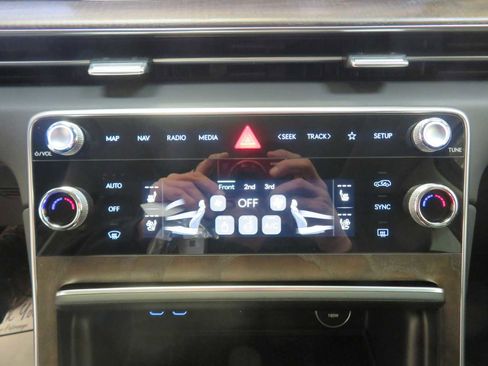 New 2026 Genesis GV80 3.5T Advanced image 17