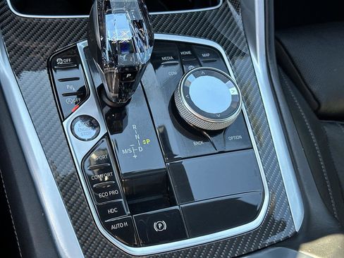 Used 2022 BMW X6 M50i w/ Executive Package image 29