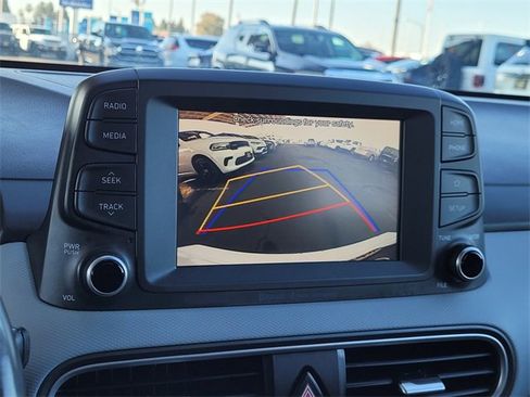 Used 2021 Hyundai Kona SEL image 10