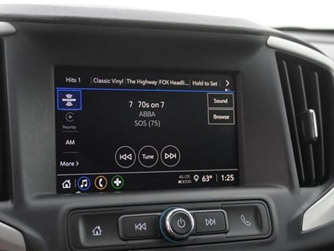 Used 2024 GMC Terrain SLE image 21