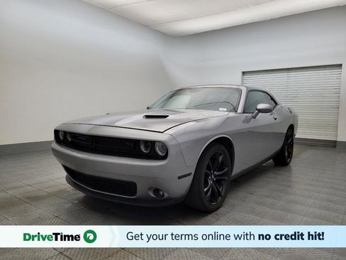 Used 2017 Dodge Challenger R/T w/ Blacktop Package image 1