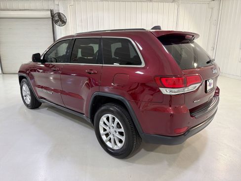 Used 2022 Jeep Grand Cherokee Laredo E image 25