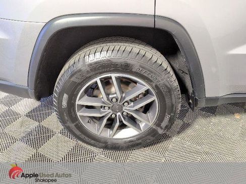 Certified 2020 Jeep Grand Cherokee Limited w/ Luxury Group II image 54