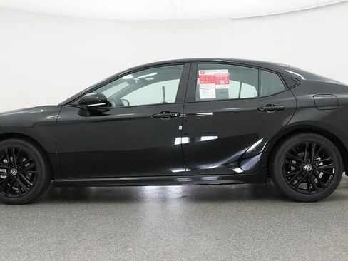 New 2026 Toyota Camry SE w/ Convenience Package FWD image 19