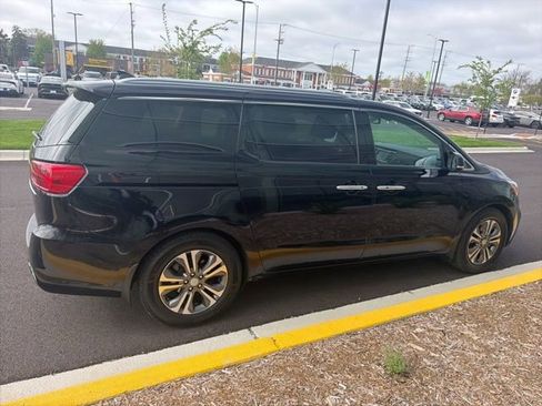 Used 2019 Kia Sedona SX FWD image 8