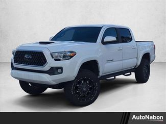 Used 2017 Toyota Tacoma TRD Sport w/ Tow Package (A/T) video 1