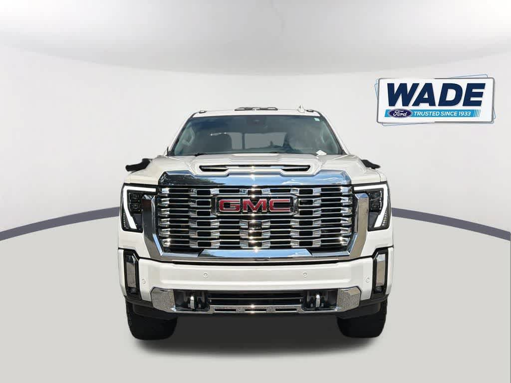 Used 2024 GMC Sierra 3500 Denali w/ Denali Reserve Package AWD/4WD image 2