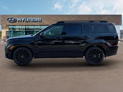 Used 2025 Hyundai Santa Fe Calligraphy image 3