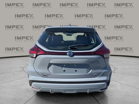 Used 2021 Nissan Kicks SR w/ SR Premium Package image 4