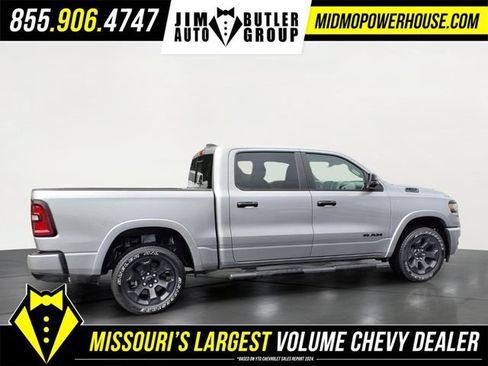 Used 2025 RAM 1500 Big Horn AWD/4WD image 2