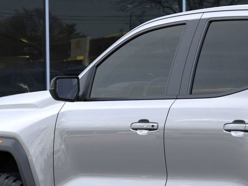 New 2025 GMC Canyon Elevation w/ Convenience Package image 12