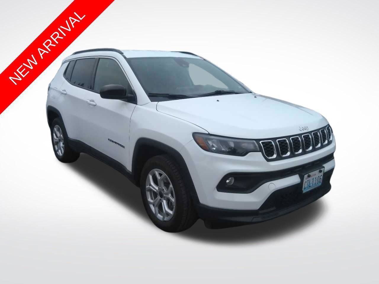 Used 2025 Jeep Compass Latitude AWD/4WD image 1