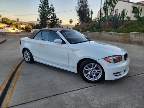 Used 2008 BMW 128i Convertible RWD image 11