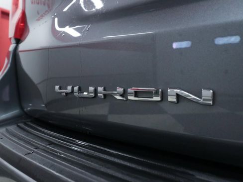 Used 2021 GMC Yukon SLT w/ SLT Premium Package image 31