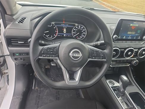 Certified 2024 Nissan Sentra SV image 32