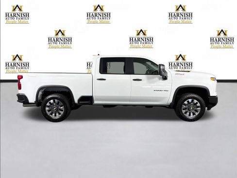 New 2026 Chevrolet Silverado 2500 Custom w/ Custom Value Package AWD/4WD image 11