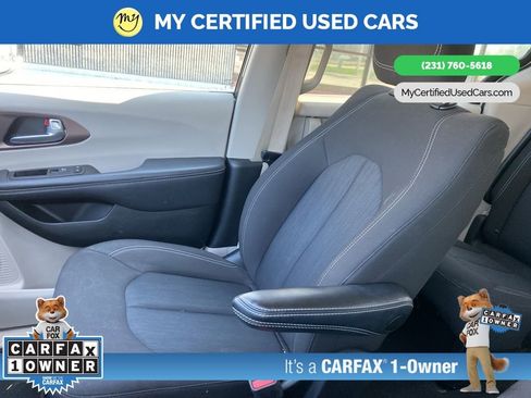 Used 2023 Chrysler Voyager LX FWD image 25