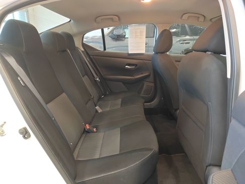 Used 2020 Nissan Sentra SV image 16