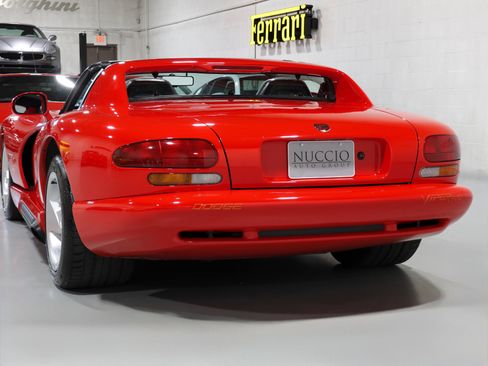 Used 1994 Dodge Viper RT/10 RWD image 24