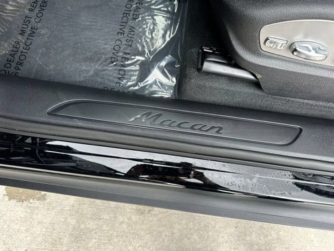 Certified 2026 Porsche Macan Turbo AWD/4WD image 22