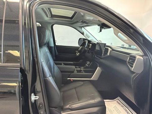 Used 2022 Toyota Tundra Limited w/ Power Package AWD/4WD image 33
