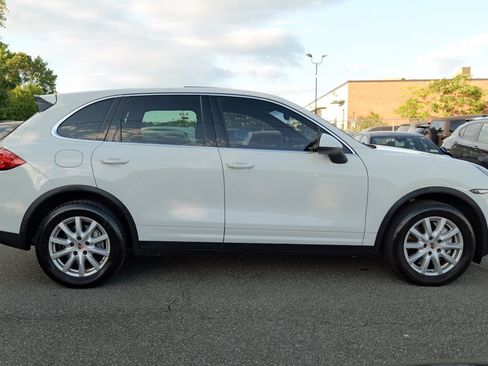 Used 2013 Porsche Cayenne AWD/4WD image 8