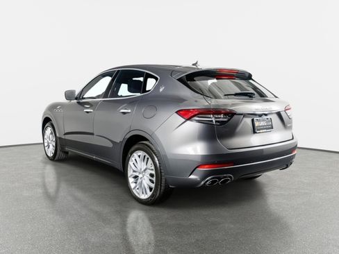 Used 2022 Maserati Levante GT AWD/4WD image 33