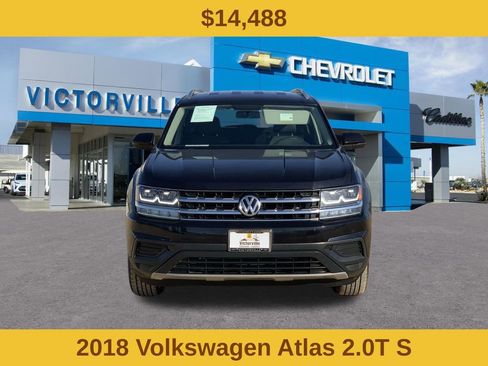 Used 2018 Volkswagen Atlas S FWD image 2