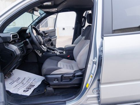 Used 2024 Toyota Tacoma TRD Sport image 41