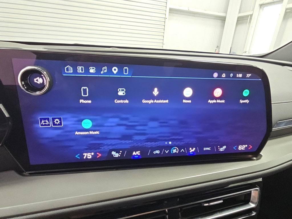 Certified 2026 Chevrolet Traverse LT FWD image 14