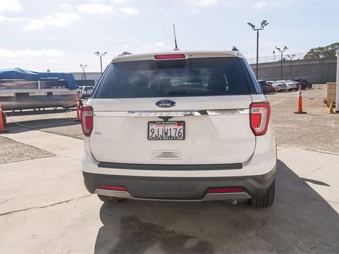 Used 2019 Ford Explorer XLT w/ Equipment Group 201A image 8