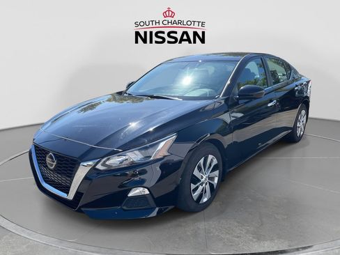 Used 2020 Nissan Altima 2.5 S FWD image 3