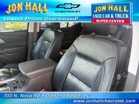 Used 2020 Chevrolet Traverse LT FWD image 14