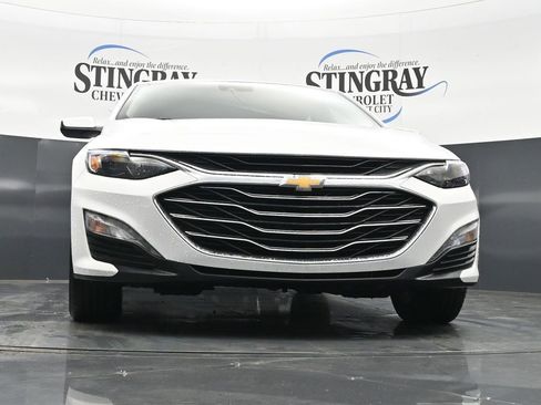 Used 2024 Chevrolet Malibu LT image 18