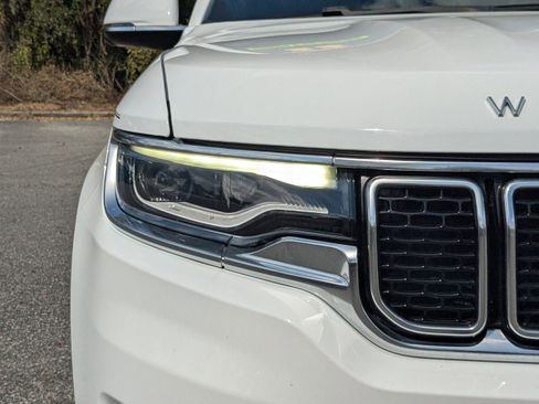 Used 2022 Jeep Wagoneer Series II w/ Convenience Group I image 9