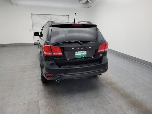 Used 2017 Dodge Journey SXT image 6