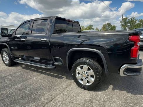 Used 2021 Chevrolet Silverado 2500 LTZ w/ LTZ Plus Package AWD/4WD image 6