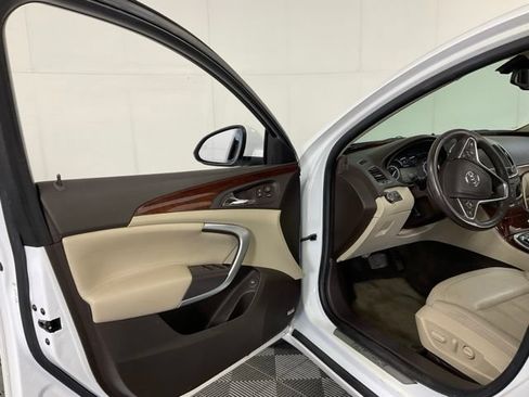 Used 2016 Buick Regal Premium FWD image 27