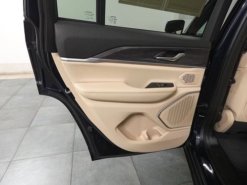 Used 2023 Jeep Grand Cherokee 4WD 4xe image 24