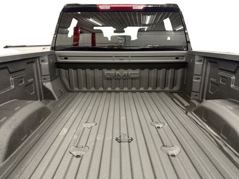 Used 2025 GMC Sierra 2500 SLT w/ SLT Convenience Package AWD/4WD image 24