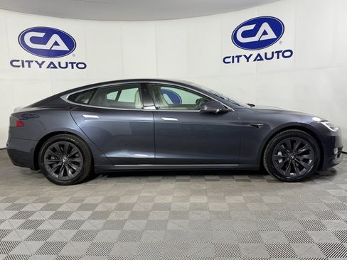 Used 2018 Tesla Model S 100D image 3