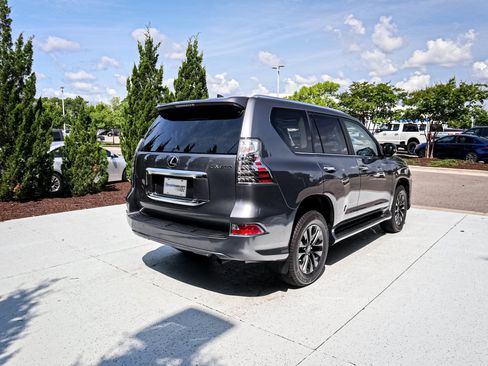 Used 2023 Lexus GX 460 Premium w/ Premium Package AWD/4WD image 10